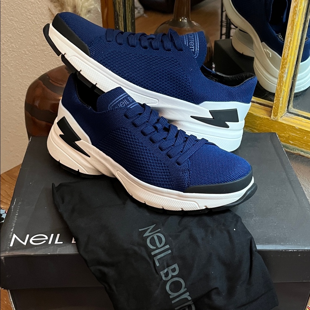 NEW Neil Barrett Men's Bolt lace up Sneakers men’s Size 9.5